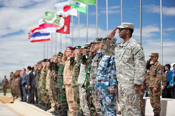 中国军队赴蒙古国参加“可汗探索-2018”维和联演代表队出征