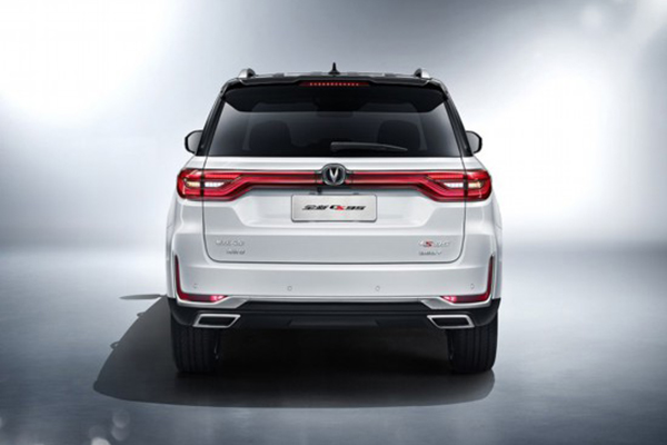 新款长安CS95官图发布 将2季度正式上市