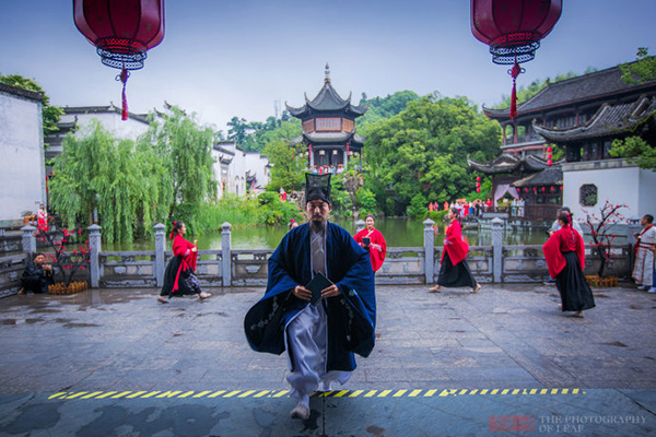 江西婺源 不穿汉服不让进