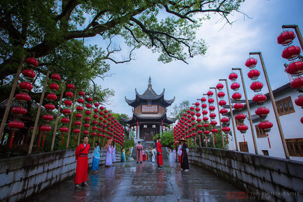 江西婺源 不穿汉服不让进